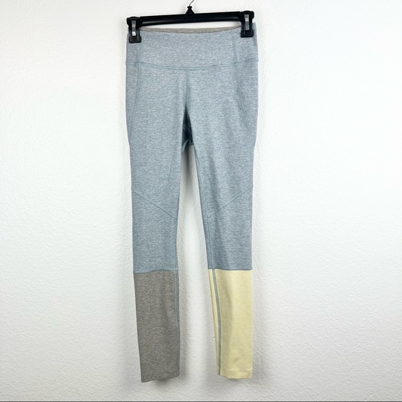 OUTDOOR VOICES Dipped Warm-Up 7/8 Leggings, Blue Yellow Gray Heathered, Size XS - Picture 3 of 7